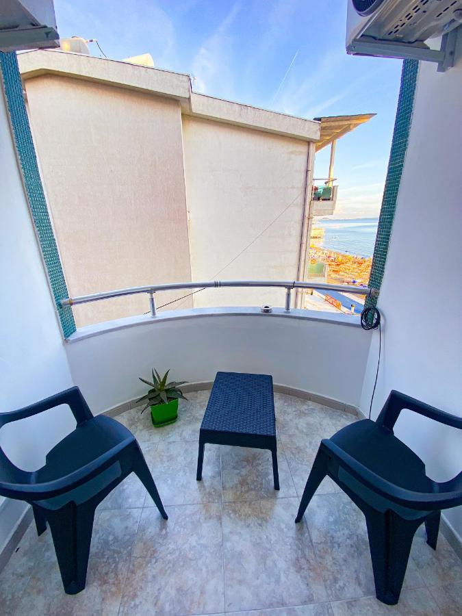 Zinas Apartment